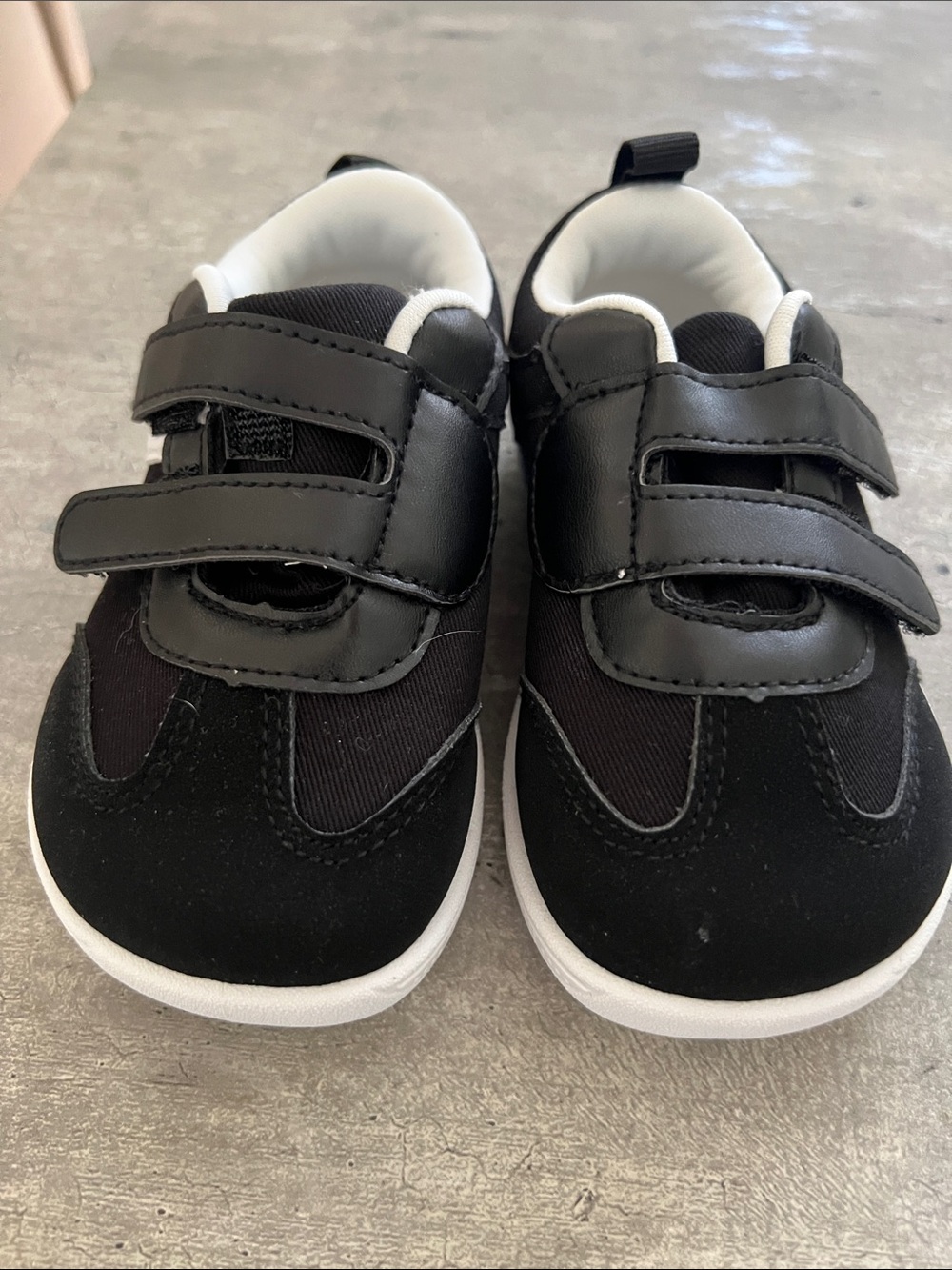 Kids Black Hook-and-Loop Casual Sneakers